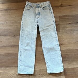 Levi’s ribcage straight ankle Jean 25